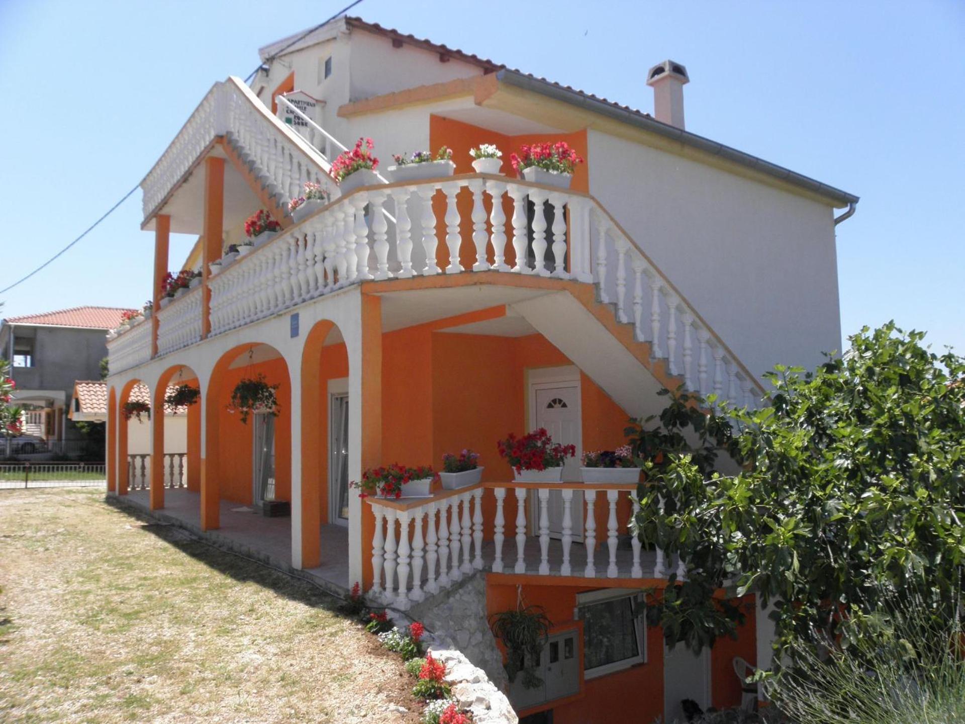 Apartments Zvone - 100 M From Sea Bibinje Bagian luar foto